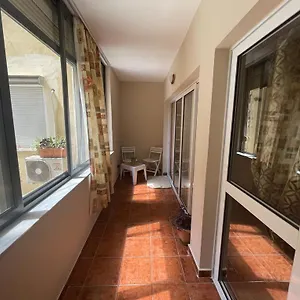 Cosy, Centrally-located Flat Tirana