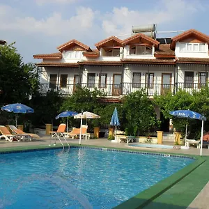 *** Apart Otel Ozalp Türkiye